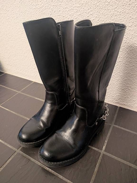 Scarpe per ragazze: Kinderstiefel Grösse 33  – Usato da Effretikon venduto da sar_x7yl 2