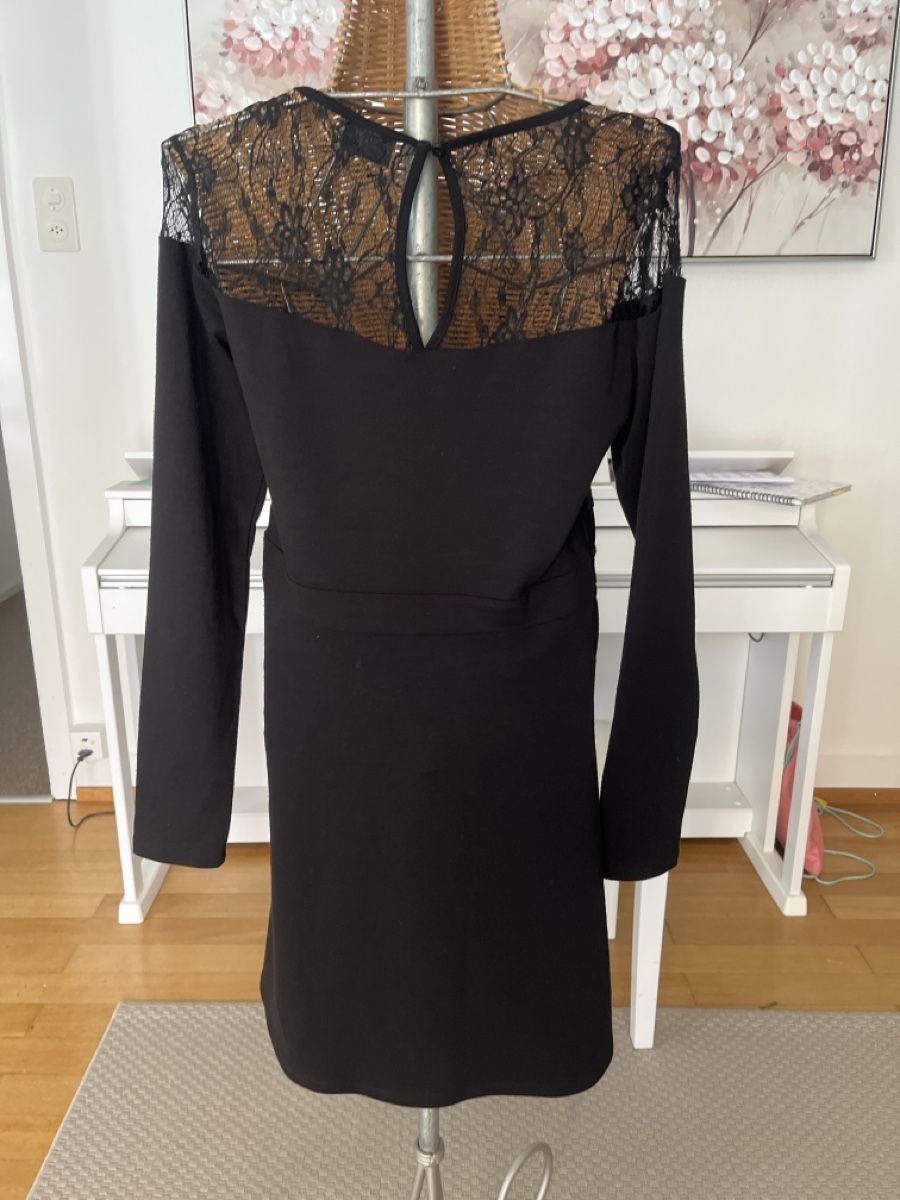 Vila Kleider: Kleid VILA, Langarm Spitze, M – Gebraucht aus Solothurn von Bobesch08 3