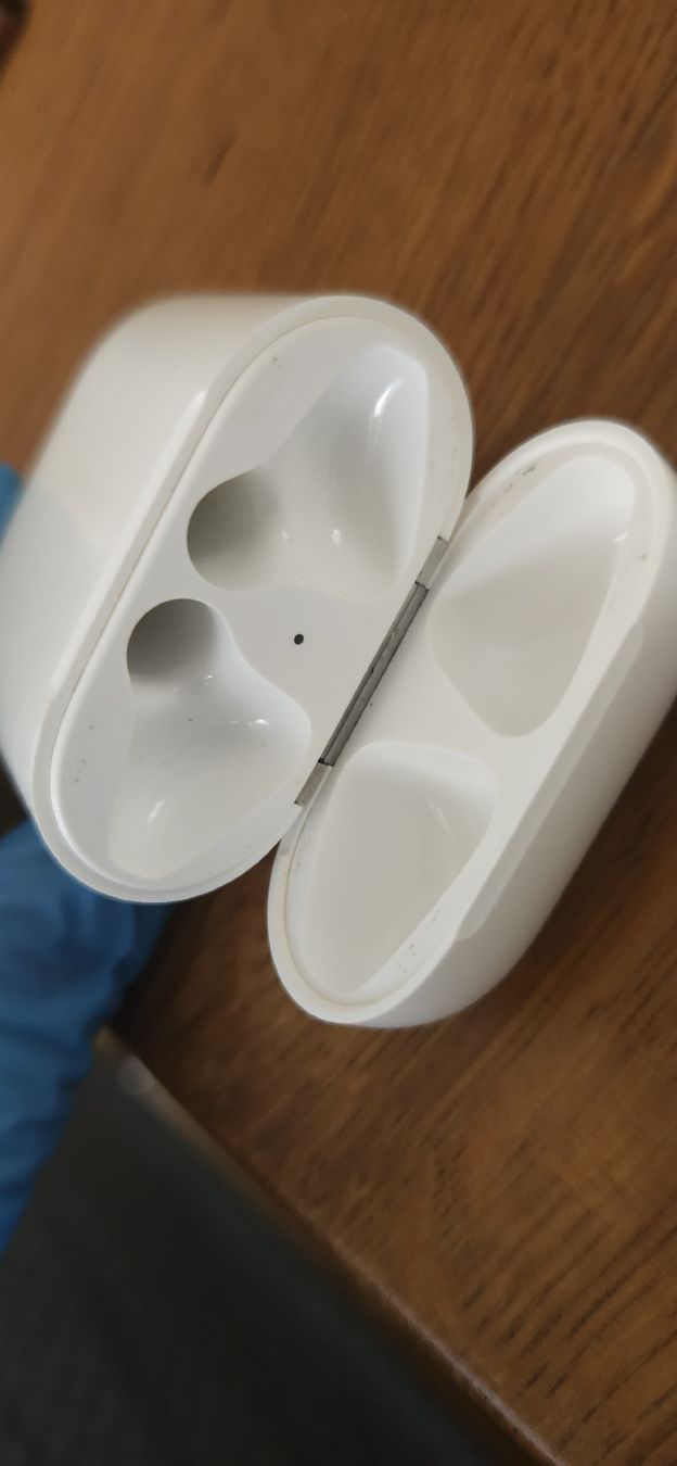 Apple Kopfhörer: Apple AirPods A1602 – Gebraucht aus Embrach von georgiana 4