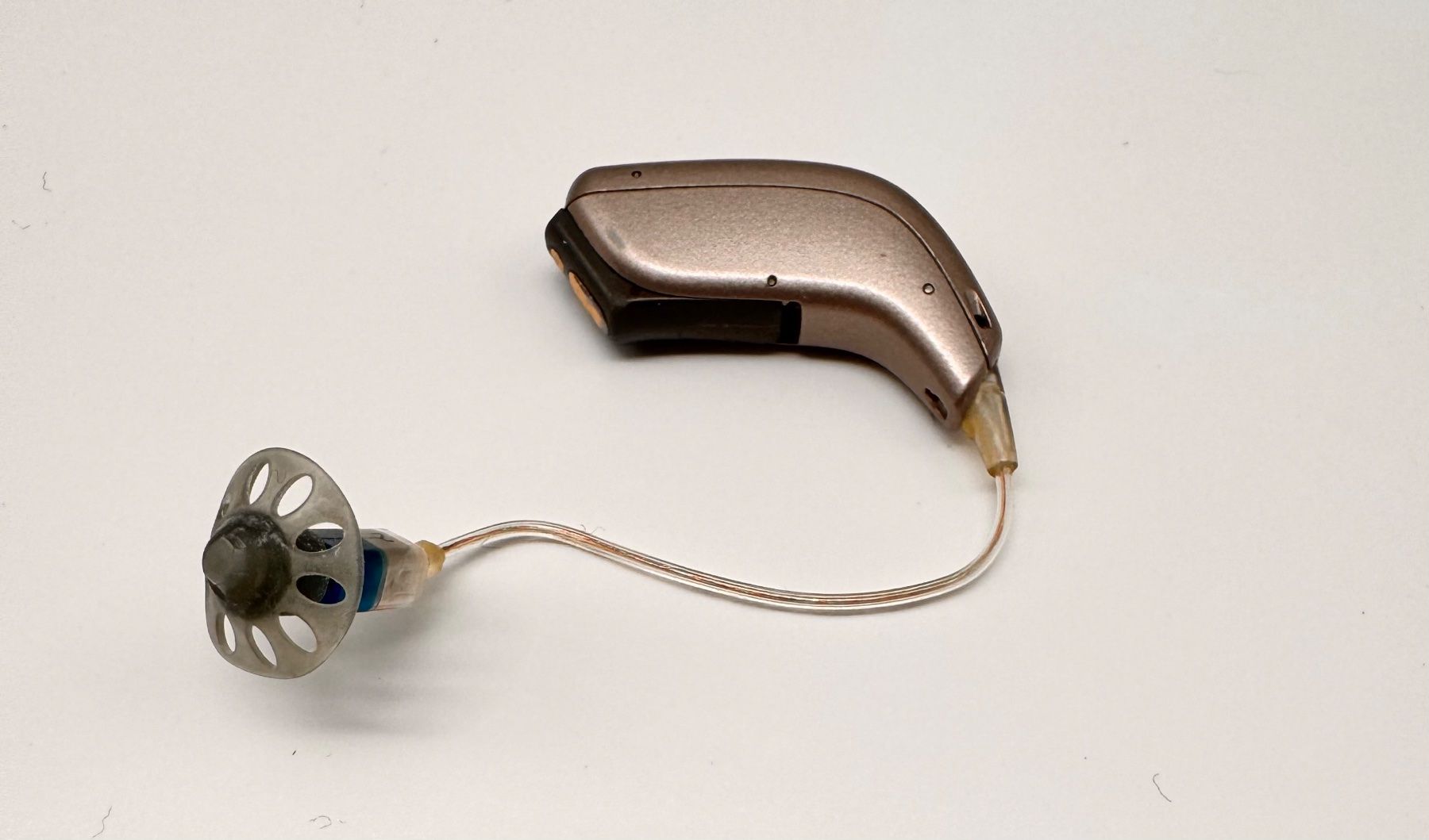 Oticon Attrezzature mediche: Oticon OPN3 RC Hörgerät Links – Usato da Hermetschwil-Staffeln venduto da Sigmund57 8