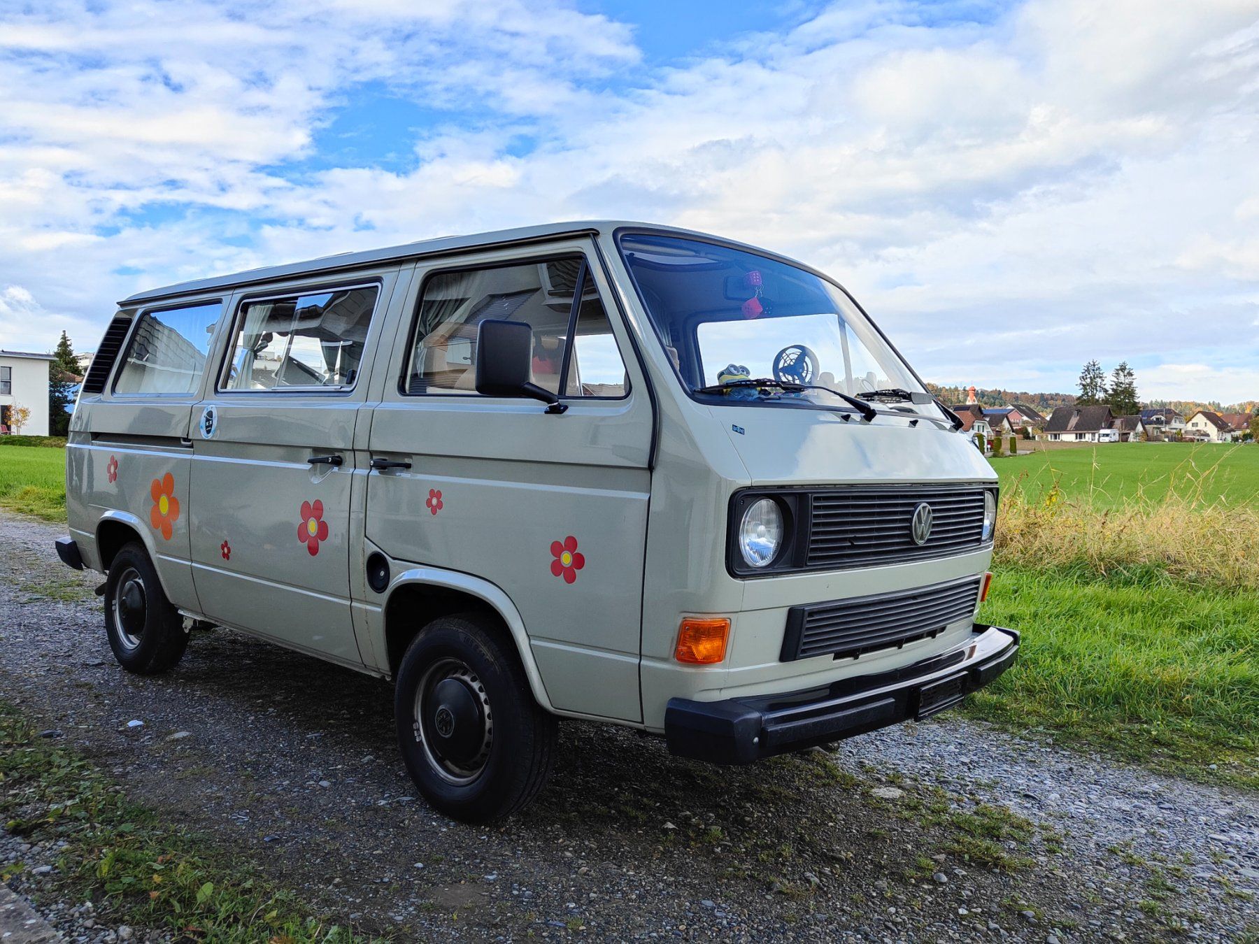 VW Camping Fahrzeuge: VW T3 Bus / Wohnwagen – Gebraucht aus Fischbach-Göslikon von SimonaL