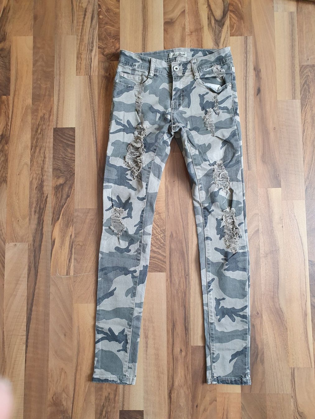 Hosen: Camouflage Hose, gr. XS – Gebraucht aus Schwyz von Neni82