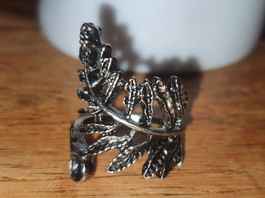 Vintage Ring mit Farnmuster, Grösse 51, Herbst-Trend, Farn