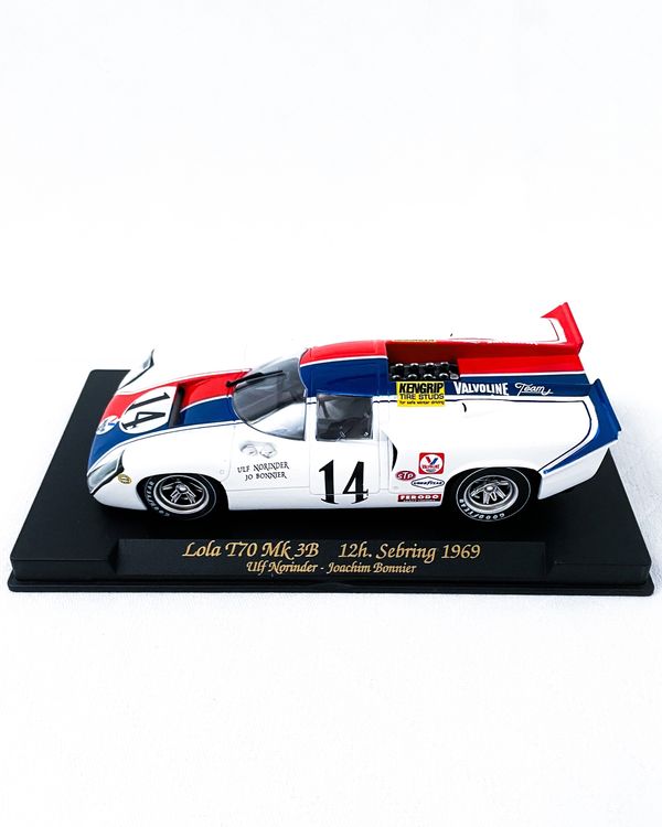 Fly Lola T70 Mk3b 12h Sebring 1969 Slot Car 1:32