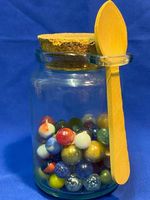 Glasmurmeln mit Glasbehälter Spielzeug