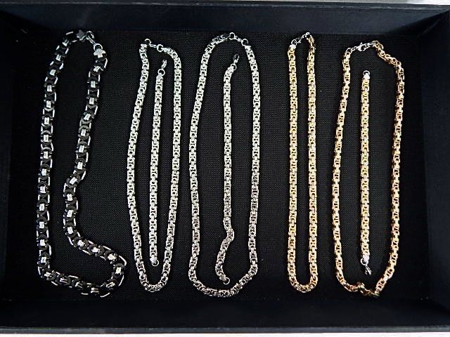 Catenine: 99 Stk. Schmuckstücke Collier Koffer – Nuovo (secondo la descrizione) da Hittnau venduto da Silvio50 2