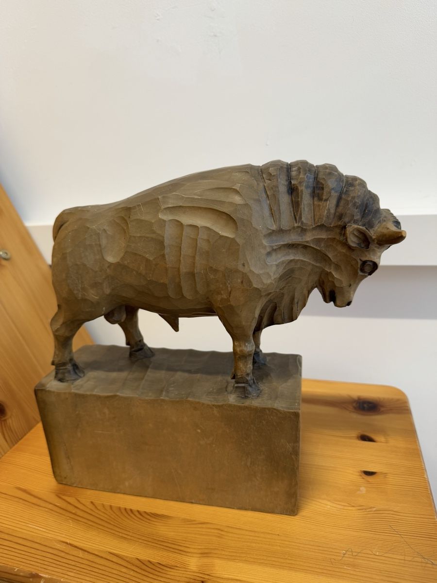 Skulpturen & Statuen: Bison Handgeschnitzte Holzstatue - Bison Zum 50 Geschenke – Gebraucht aus Morges von SevArt 2