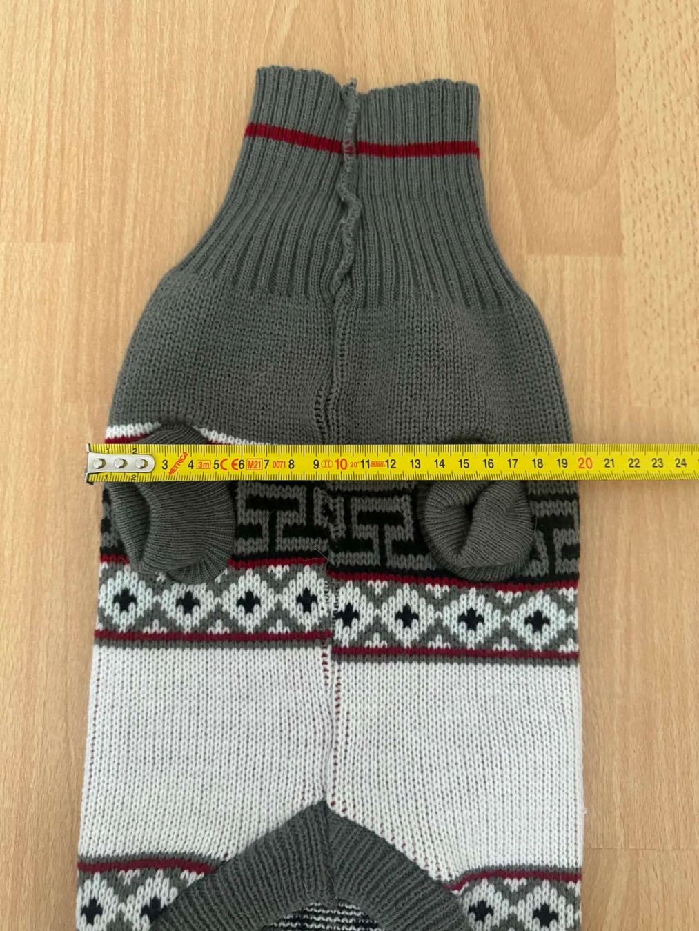 Abbigliamento: Warmer Hunde Pullover mit Ahornblatt Motiv, Grösse XL – Nuovo (secondo la descrizione) da Chur venduto da Pedro.Giesteira 5