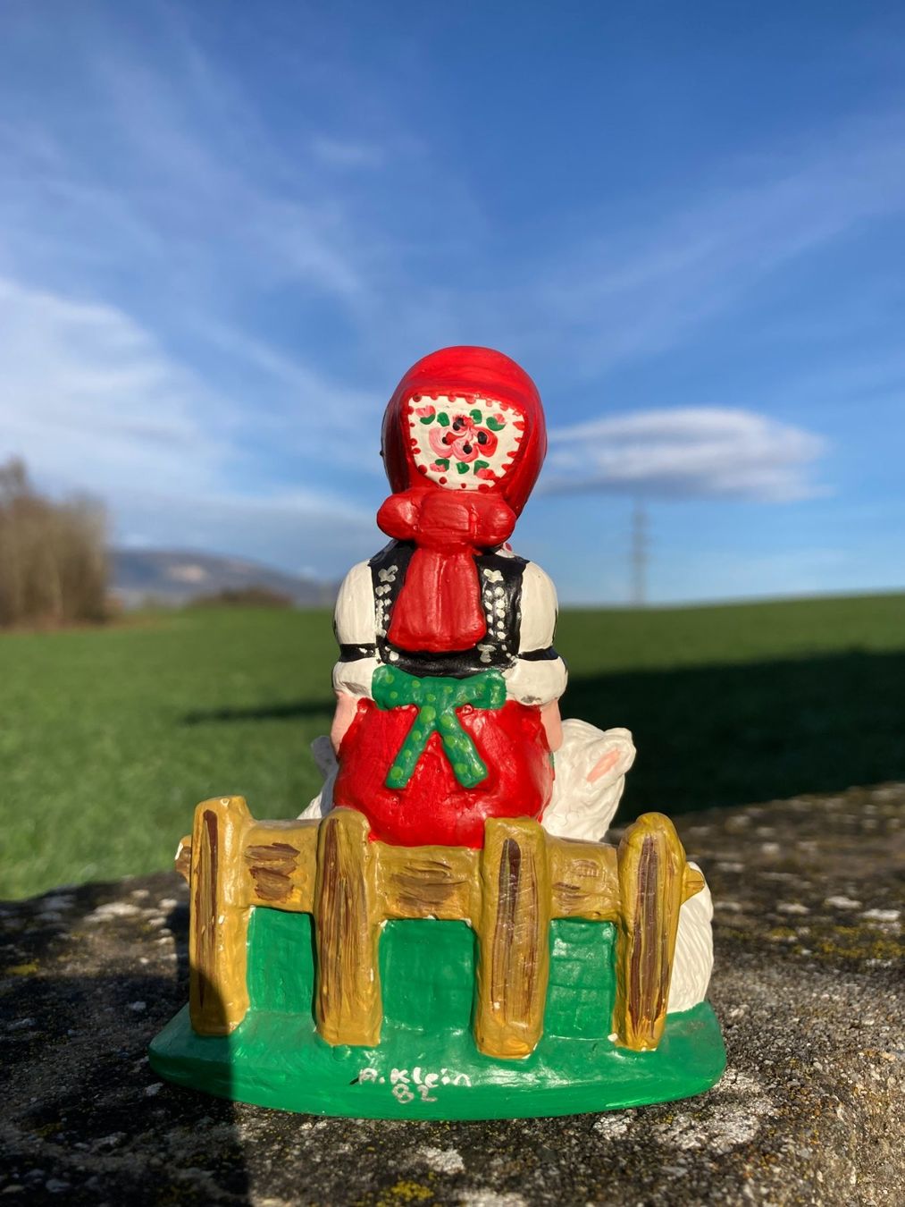 Statuette: Mädchen mit Schäfchen Figur signiert A. Klein – Usato da Subingen venduto da ArtBead 2