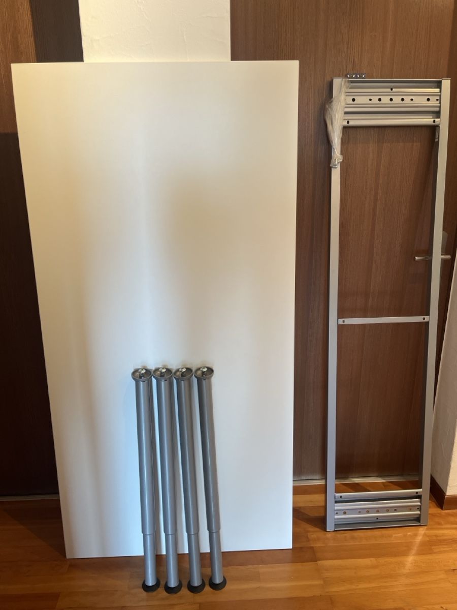 Schreibtische: Schreibtisch Galant von Ikea – Gebraucht aus Beinwil am See von Knixlerich