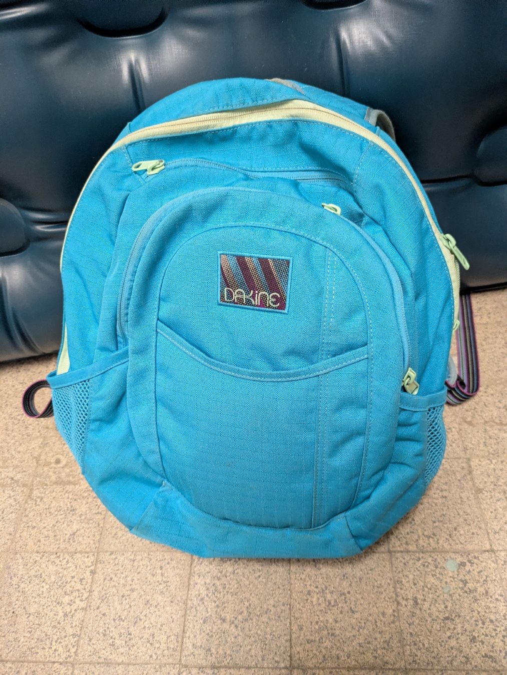 Dakine Sacs à dos: Rucksack, hellblau, Dakine – D'occasion à Bern par Patricia.Z.