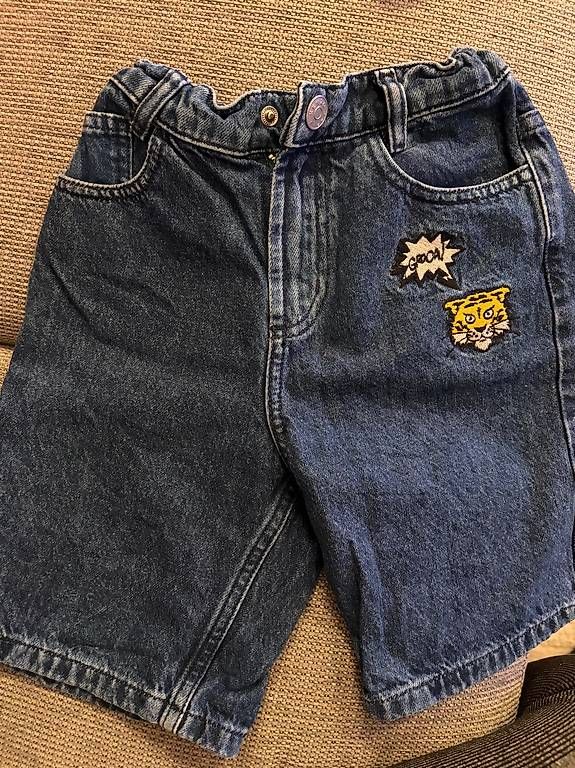 Pantaloni: Short jean Kenzo taille 8 ans – Usato da Pully venduto da mel_p2cq