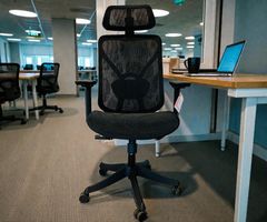 Bürostuhl mit Kopfstütze + 24-monatige Garantie Fischer NEU