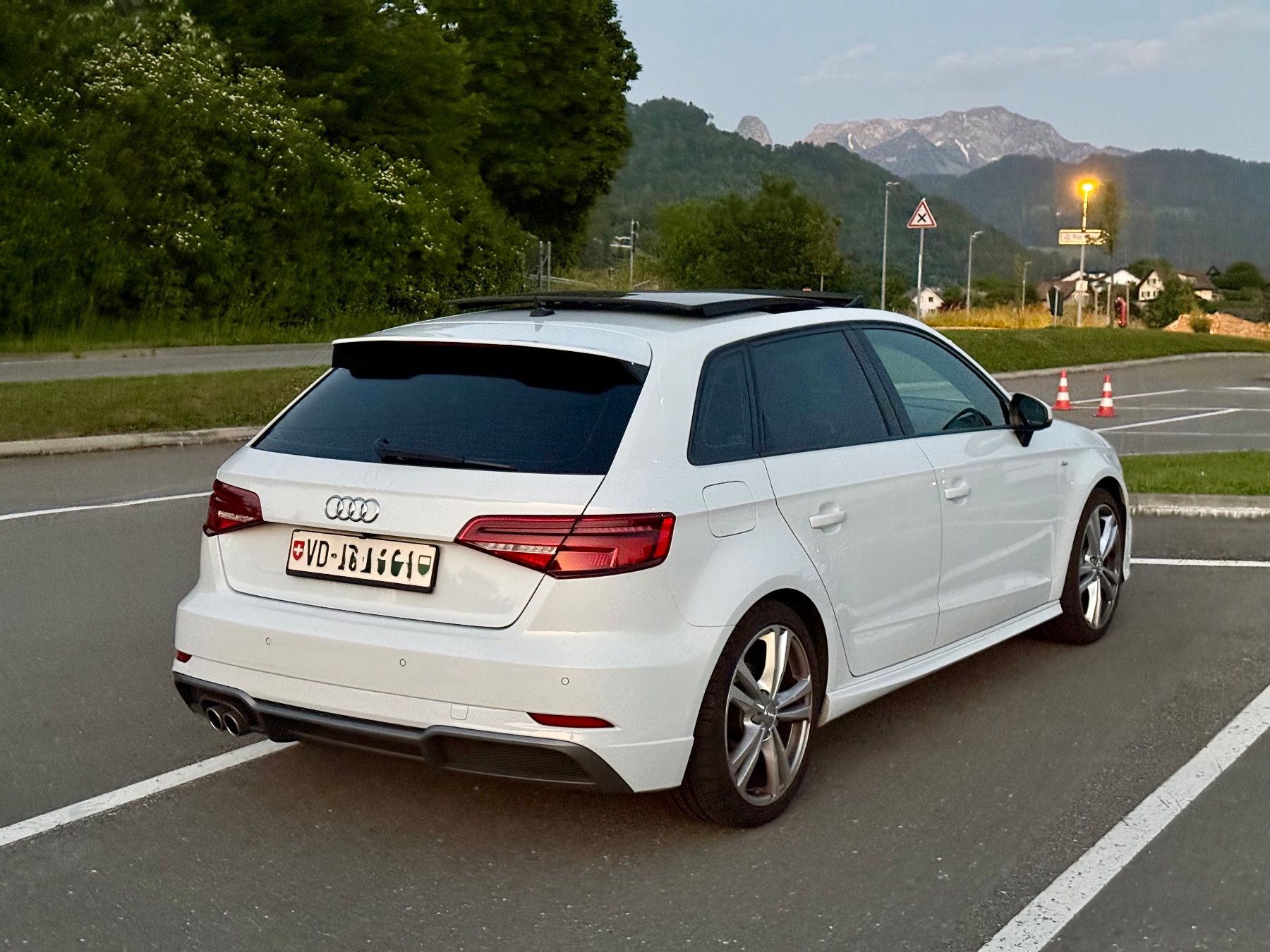Audi Automobili: Audi A3 S-Line 35 TFSI 2019 – Usato da Blonay venduto da IGORN 3