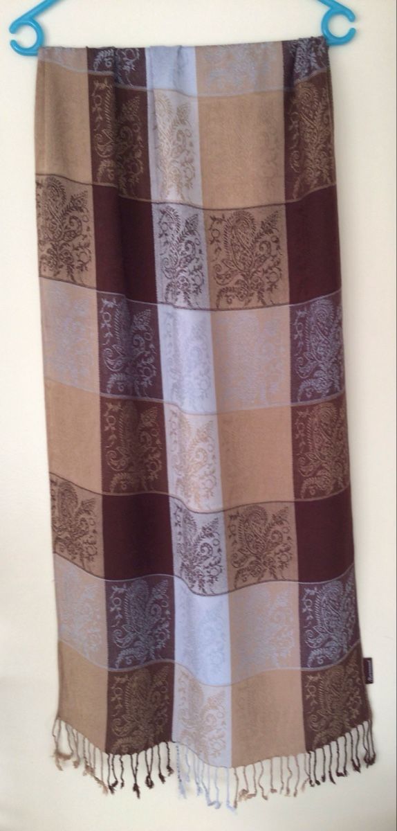 Foulard & Sciarpe: Schal mit Paisley Muster, Braun-Töne. – Usato da Nussbaumen AG venduto da Magi58