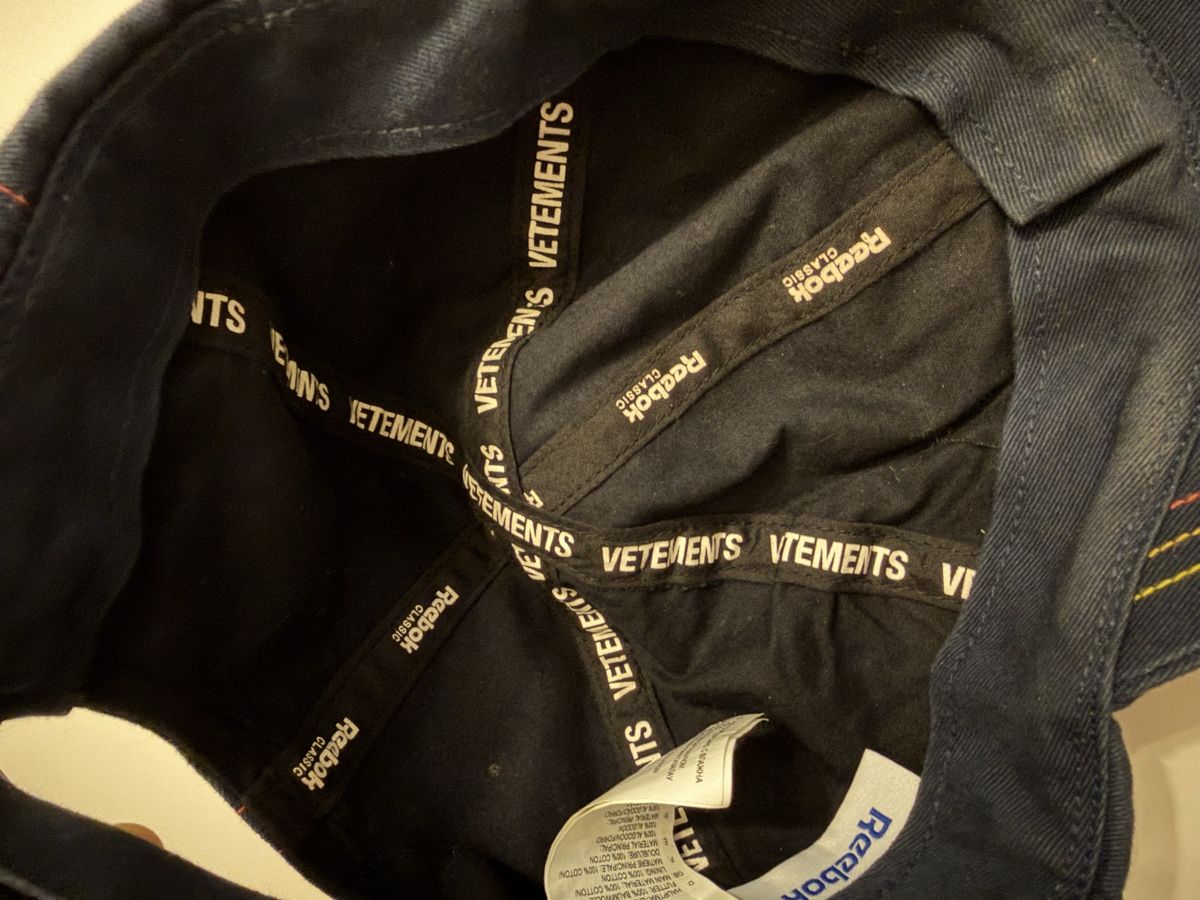 Copricapi, berretti & cappellini: Vetements x Reebok Cap – Nuovo (secondo la descrizione) da Wetzikon ZH venduto da Alioc66 2