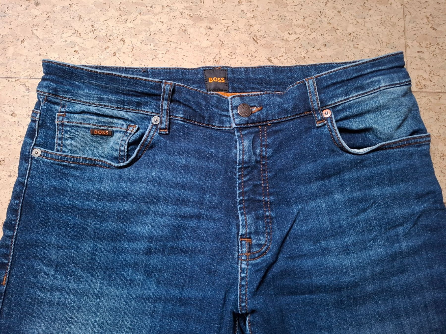 Hugo Boss Jeans: 2x Hugo Boss Herren Jeans – D'occasion à Beinwil am See par ali_ch65 1