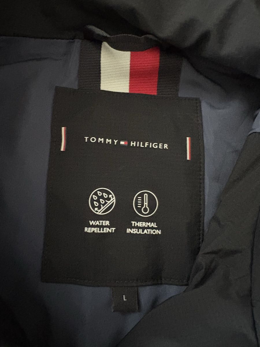 Tommy Hilfiger Vestes: Tommy Hilfiger Jacke Dunkelblau Groesse L – Neuf (Voir description) à Meilen par gui_6sh2 2