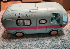 L.O.L. Surprise! O.M.G.Glam N’Go Camper + 8 Puppen + Zubehör