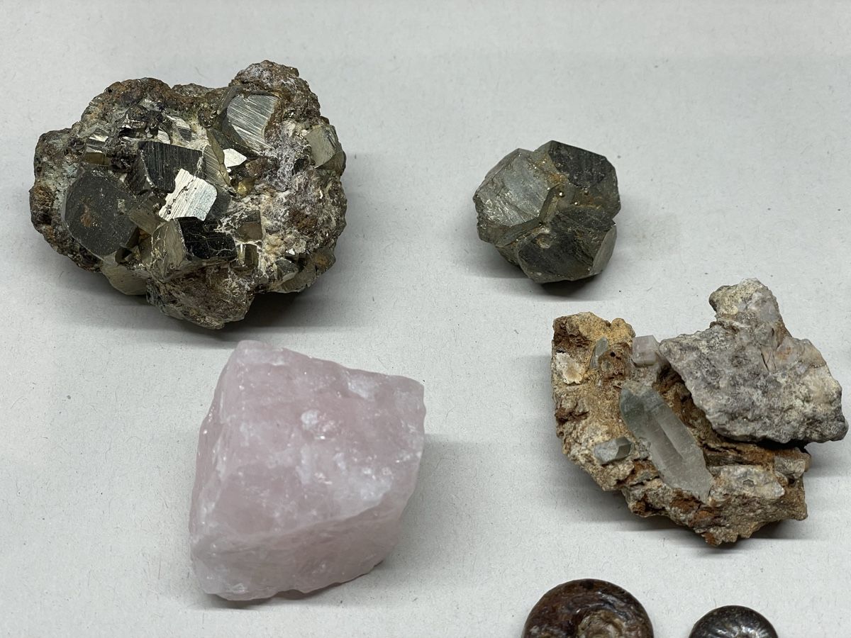 Minerali & Pietre curative: Verschiedene Mineralien – Usato da Mollis venduto da Romana1978 1