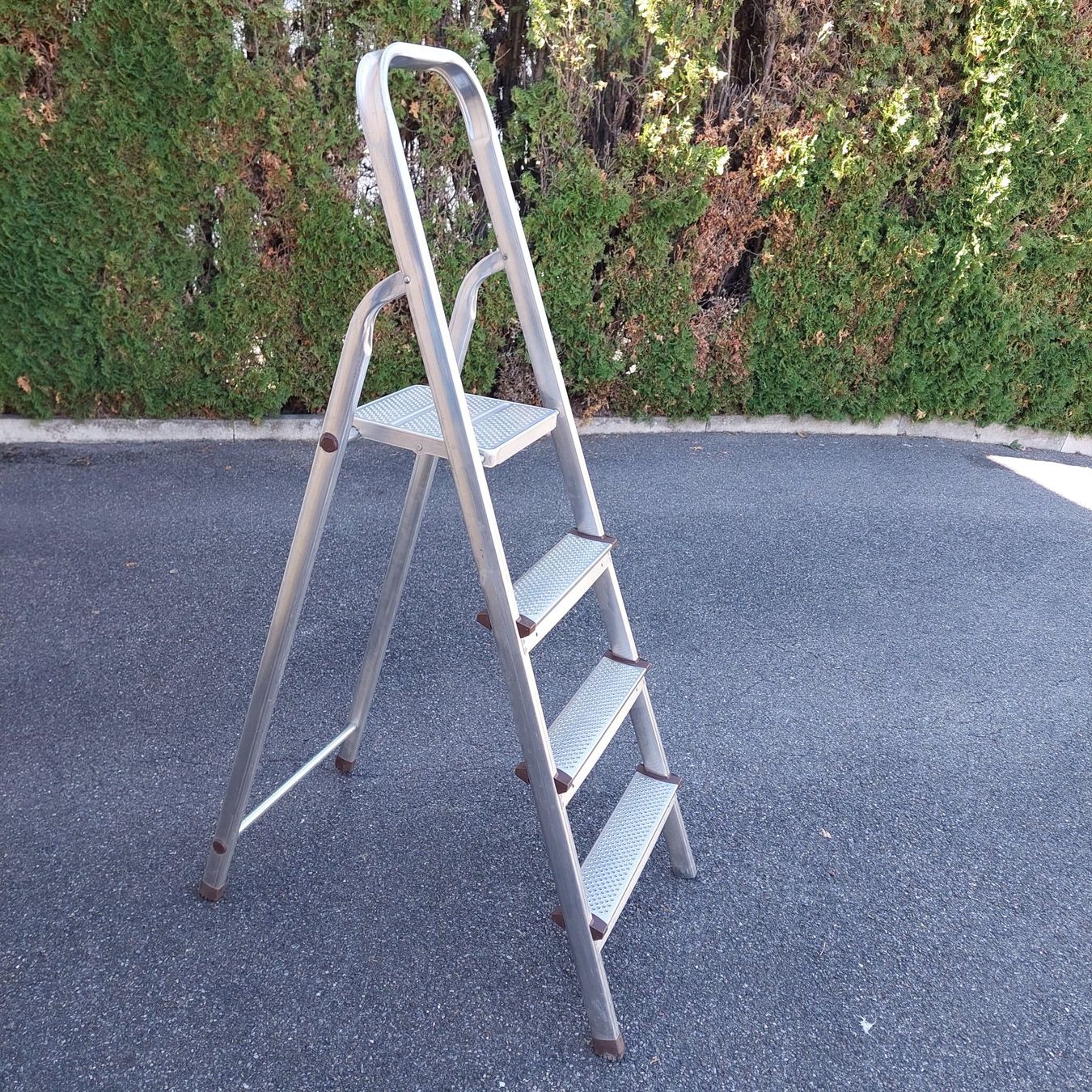 Echelles: Alu Bockleiter – D'occasion à Utzenstorf par Mromi