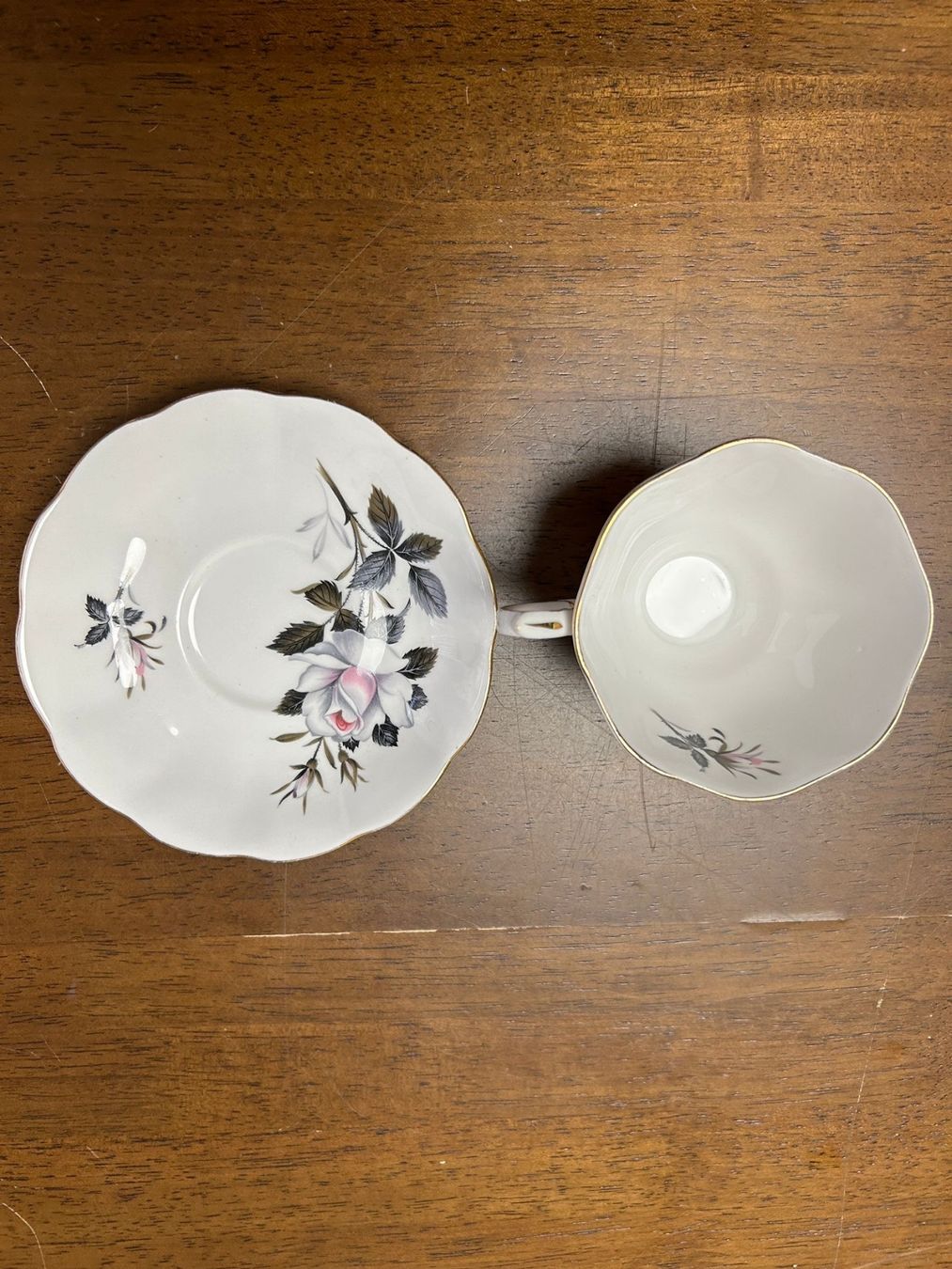 Royal Albert Tazze: Tazza da Tea royal albert queen messanger – Usato da Personico venduto da Giovinted28 1