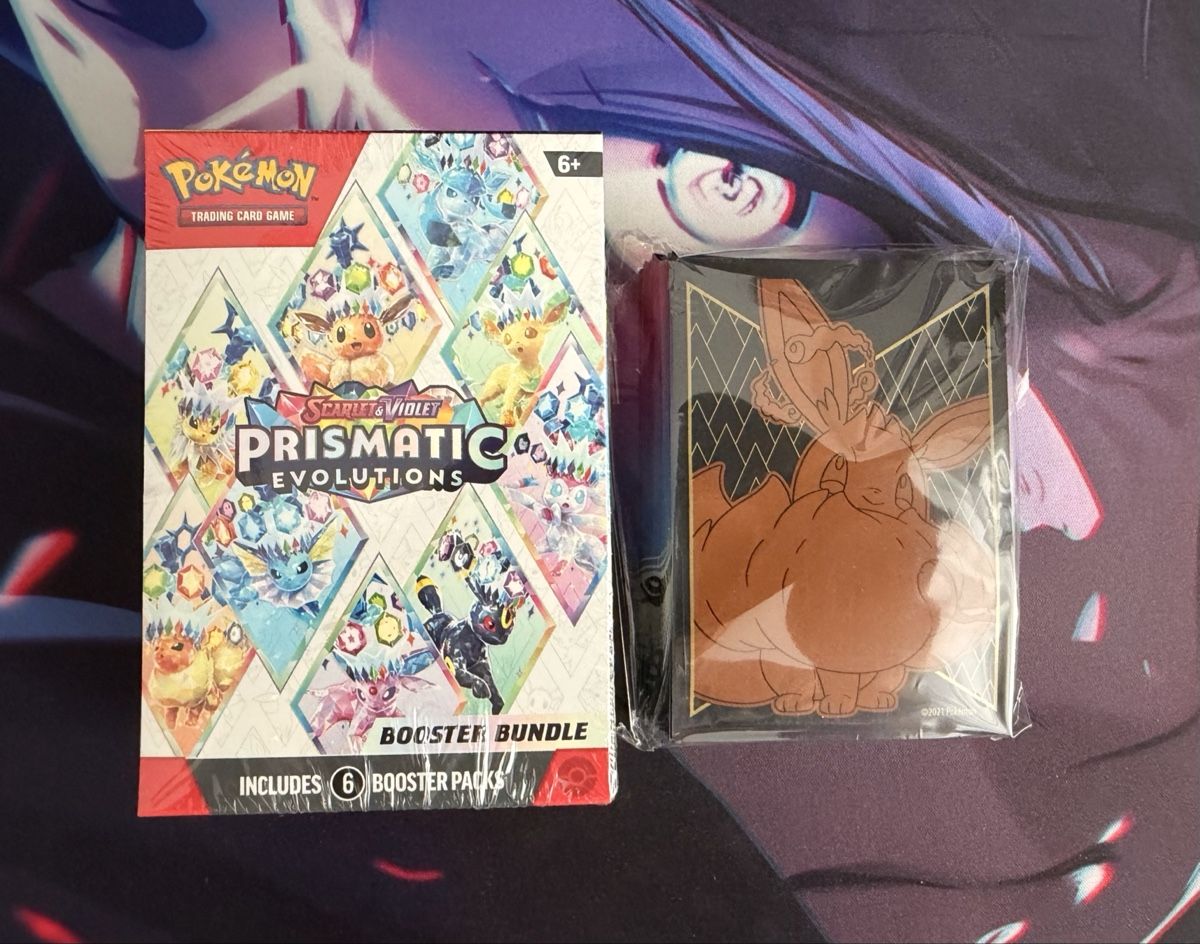 Pokémon Carte collezionabili: Pokemon: Prismatic Evolutions Booster Bundle & Sleeves Dazu – Nuovo e nell'imballaggio originale da Berg TG venduto da Jasin_97