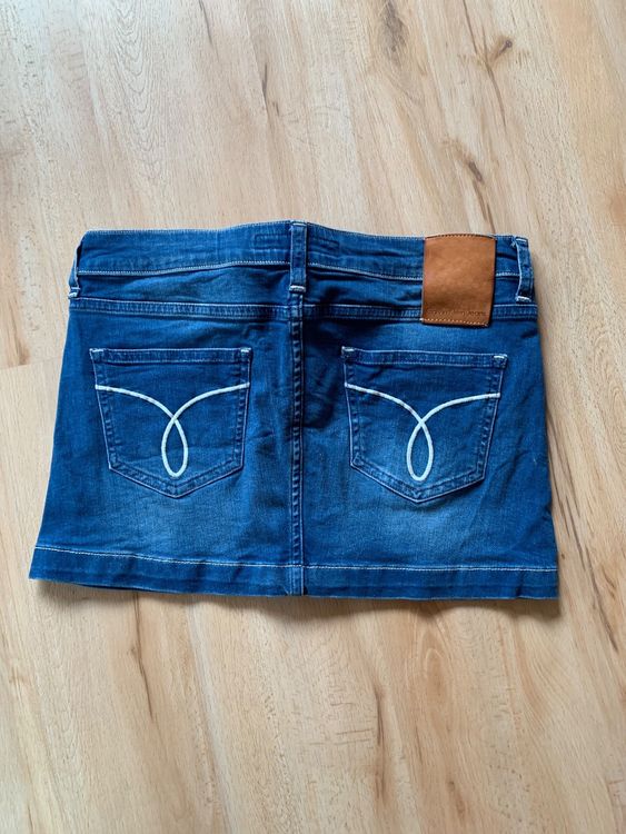 Calvin Klein Rock (Gebraucht) in Ulrichen für CHF 5 – mit Lieferung auf ...