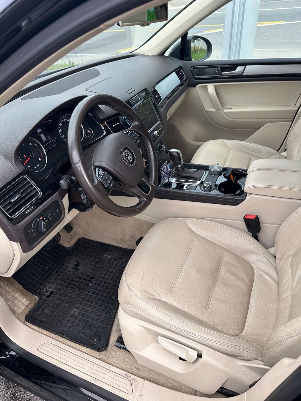 VW Automobili: Vw Touareg – Usato da Rotkreuz venduto da Cican92 7