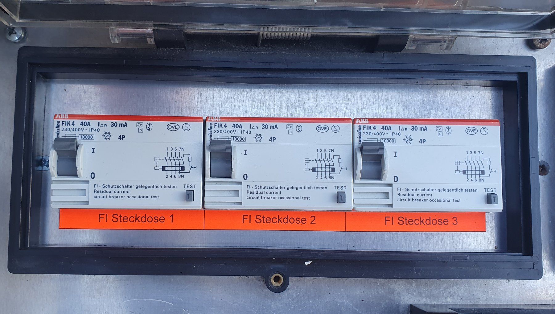 ABB Elettrotecnica: Baustromverteiler- Anschlussschrank, mobil, ABB/SMISSLINE, 6 – Usato da Winterthur venduto da BauTeilLaden2000 2