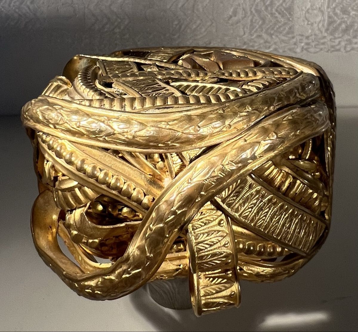 Tutte le decorazioni: Compression Anciens Cadres  Cuivre Doré  Signé Pascal – Usato da Genève venduto da DELIRBEADS 3