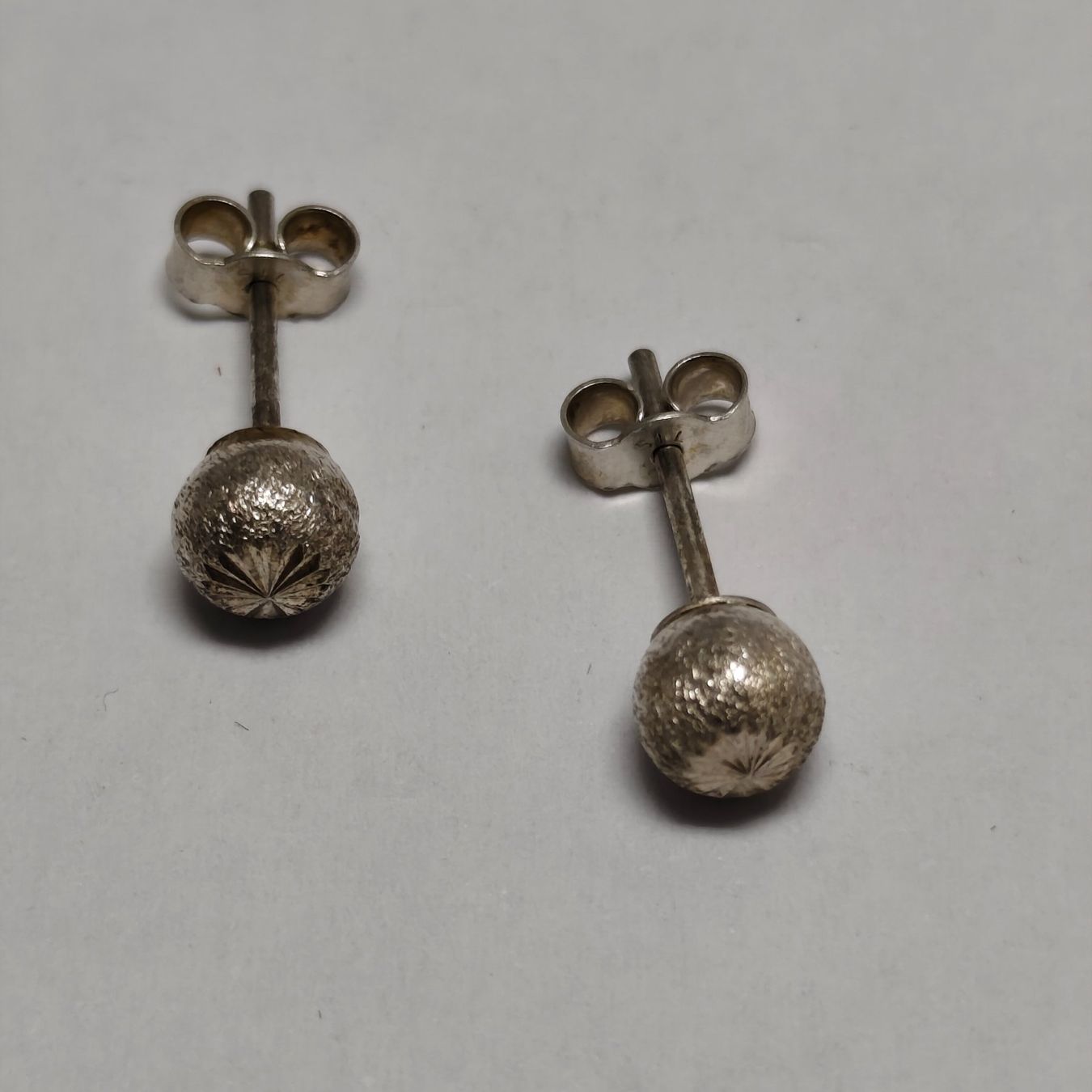 Ohrringe & -stecker: Vintage Silver silber Stud Earrings Boucles d'Oreilles #A4 – Gebraucht aus Châtelaine von Tropic.Watch2