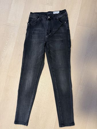 2 Jeans neu