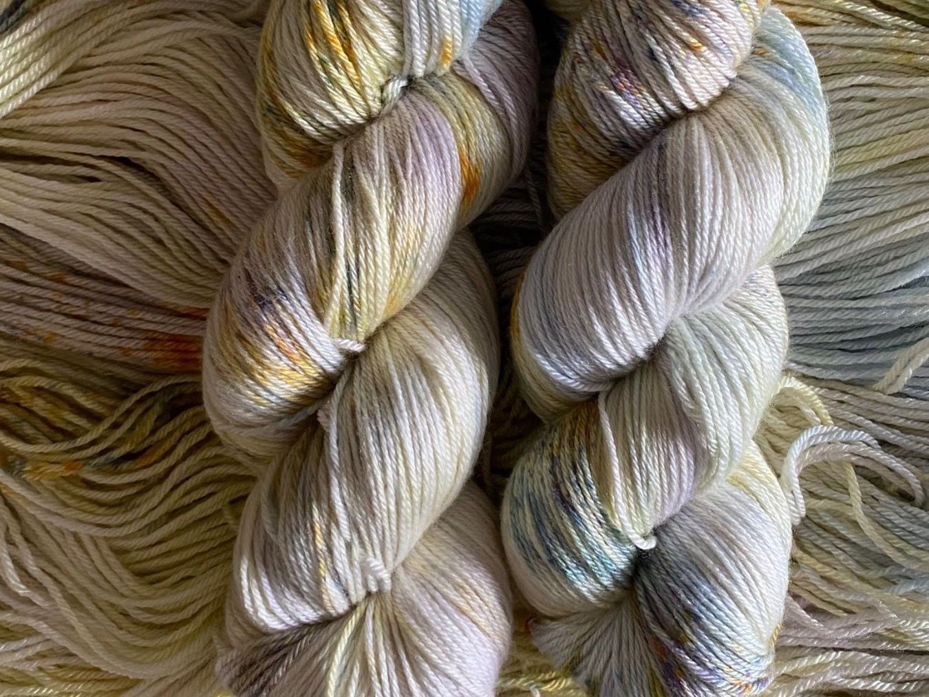 Lana: Laine de luxe teinte à la main – Nuovo e nell'imballaggio originale da Randogne venduto da BonnieG