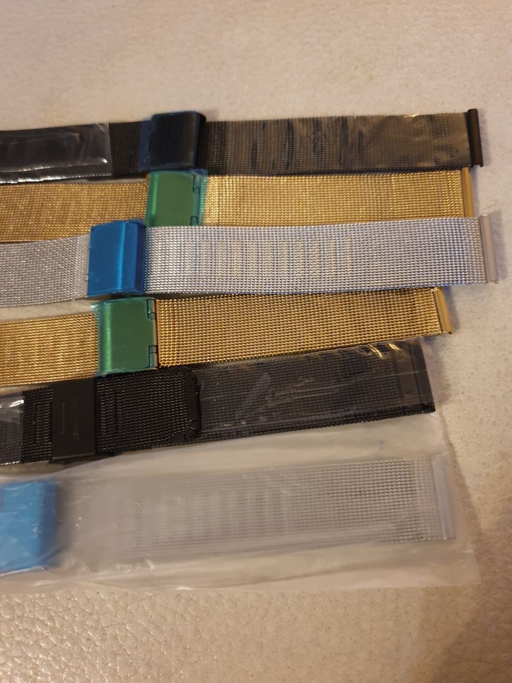 Bracciali & Braccialetti: 10 X Neu Mash Milanaiseband 18mm – Nuovo e nell'imballaggio originale da Riehen venduto da tamola67