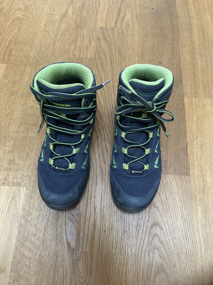 Lowa Schuhe für Jungen: Lowa wanderschuhe 35 – Gebraucht aus Hochdorf von lefaho