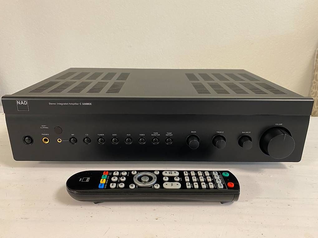 Amplificatori: NAD C326BEE Stereo Integrated Amplifier with remote. – Usato da Locarno venduto da yus_rg52