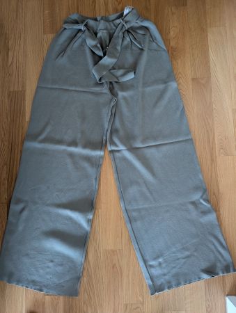 Stoffhose von Zara , Grösse S, neuwertig