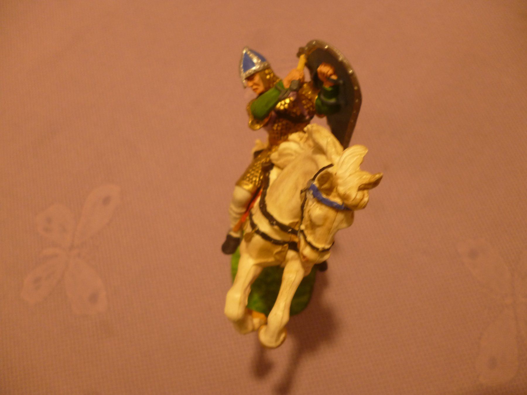 Figuren: Ritterfigur auf Pferd, detailreich bemalt, (ELASTOLIN) – Gebraucht aus Volketswil von nemo2000 4
