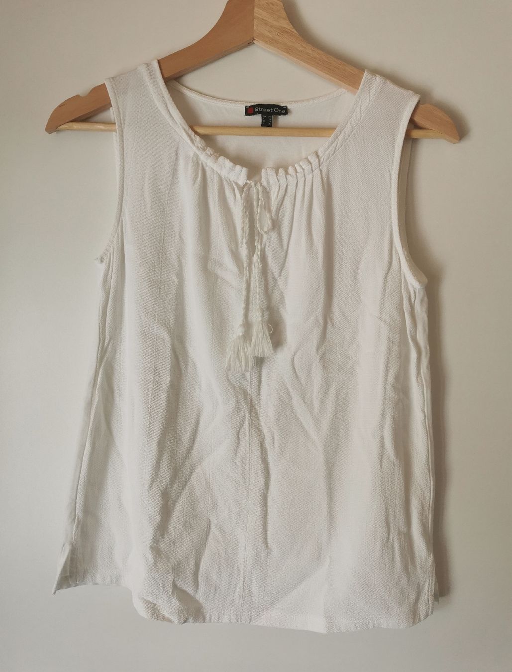 Tops: Street One Top, weiss Gr. 34 – Neu (gemäss Beschreibung) aus Obergerlafingen von Sigus