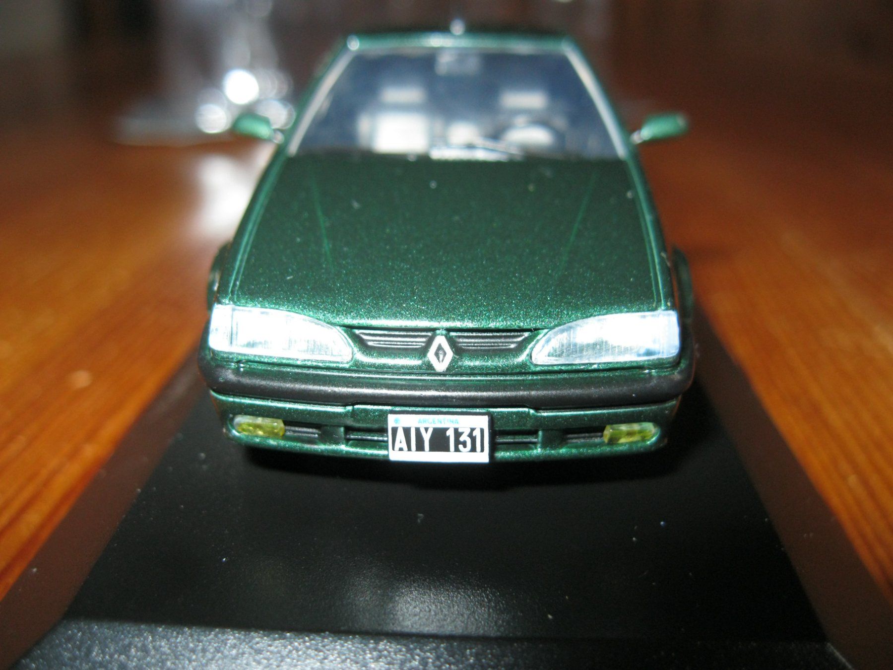Renault Modellautos: Renault 19 RT 1995 1:43 Modellauto OVP – Gebraucht aus Utzenstorf von jue_5d6l 3