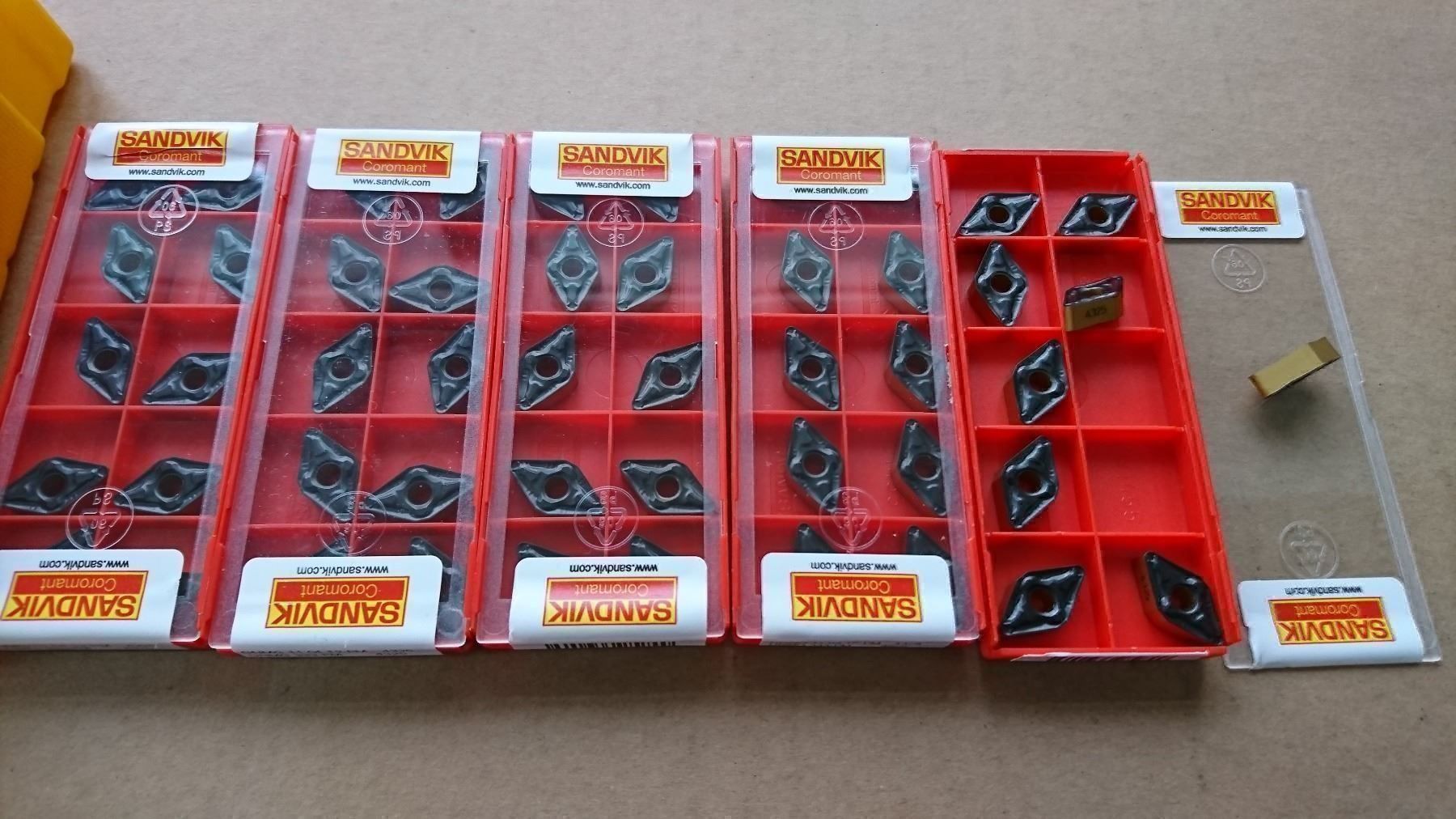 Alle Werkzeuge: Drehstahl 16mm und Wendeplatten – Neu und originalverpackt aus Pfäffikon ZH von 1252 2