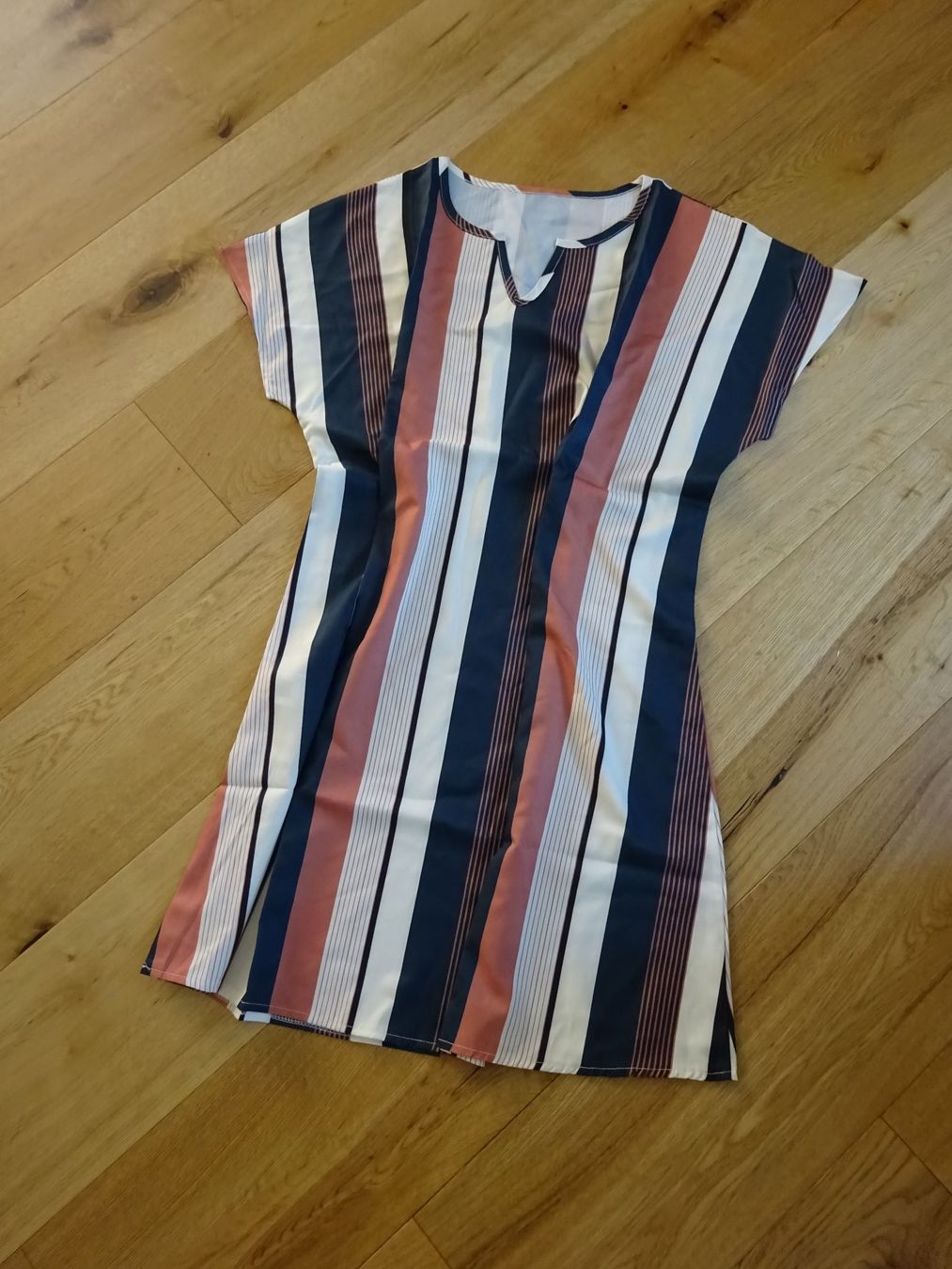Kleider: Modisches Kleid/Sommerkleid – Neu (gemäss Beschreibung) aus Rothrist von Mistery1
