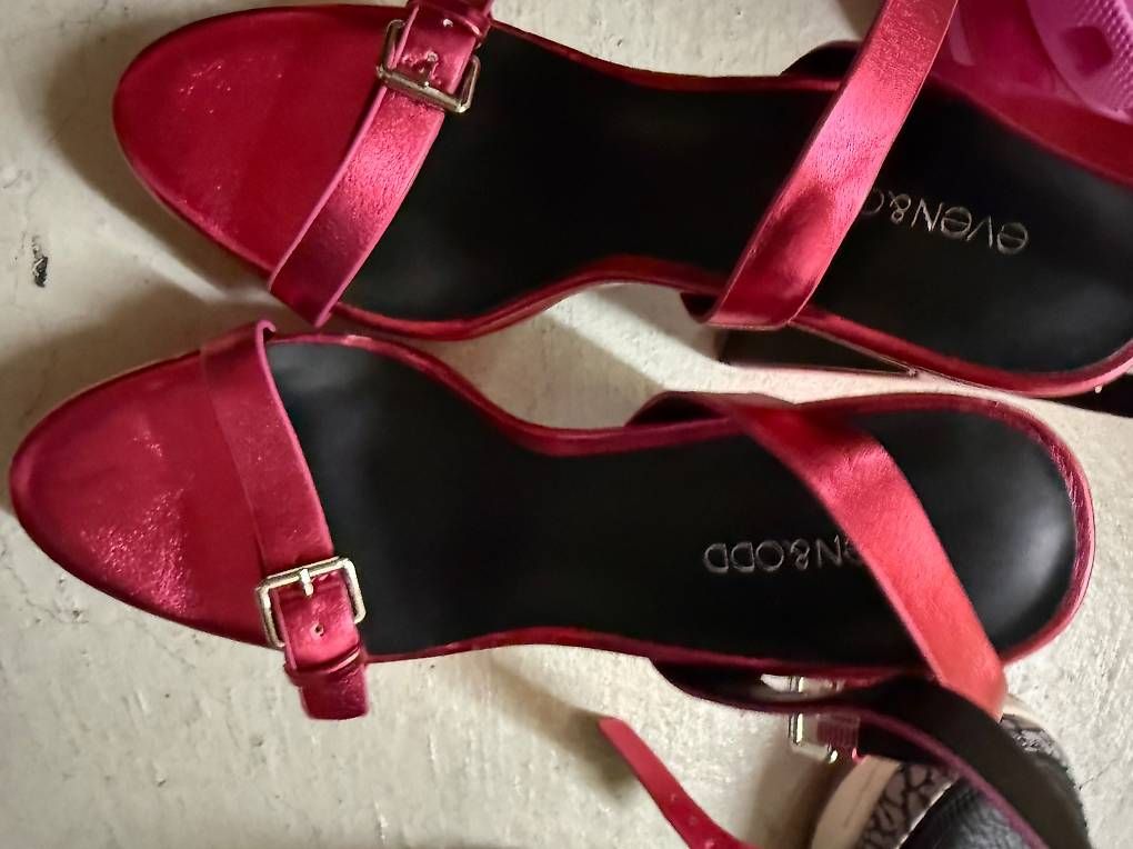 Damenschuhe: High Heels  – Gebraucht aus Uster von Dekzzz 3