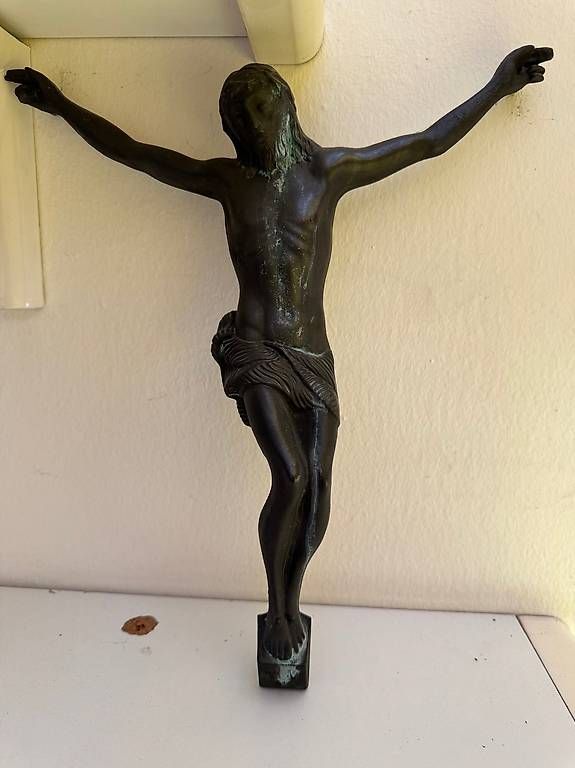Altri gioielli: Crocifisso in bronzo – Usato da ponte tresa venduto da mirkocaravatti