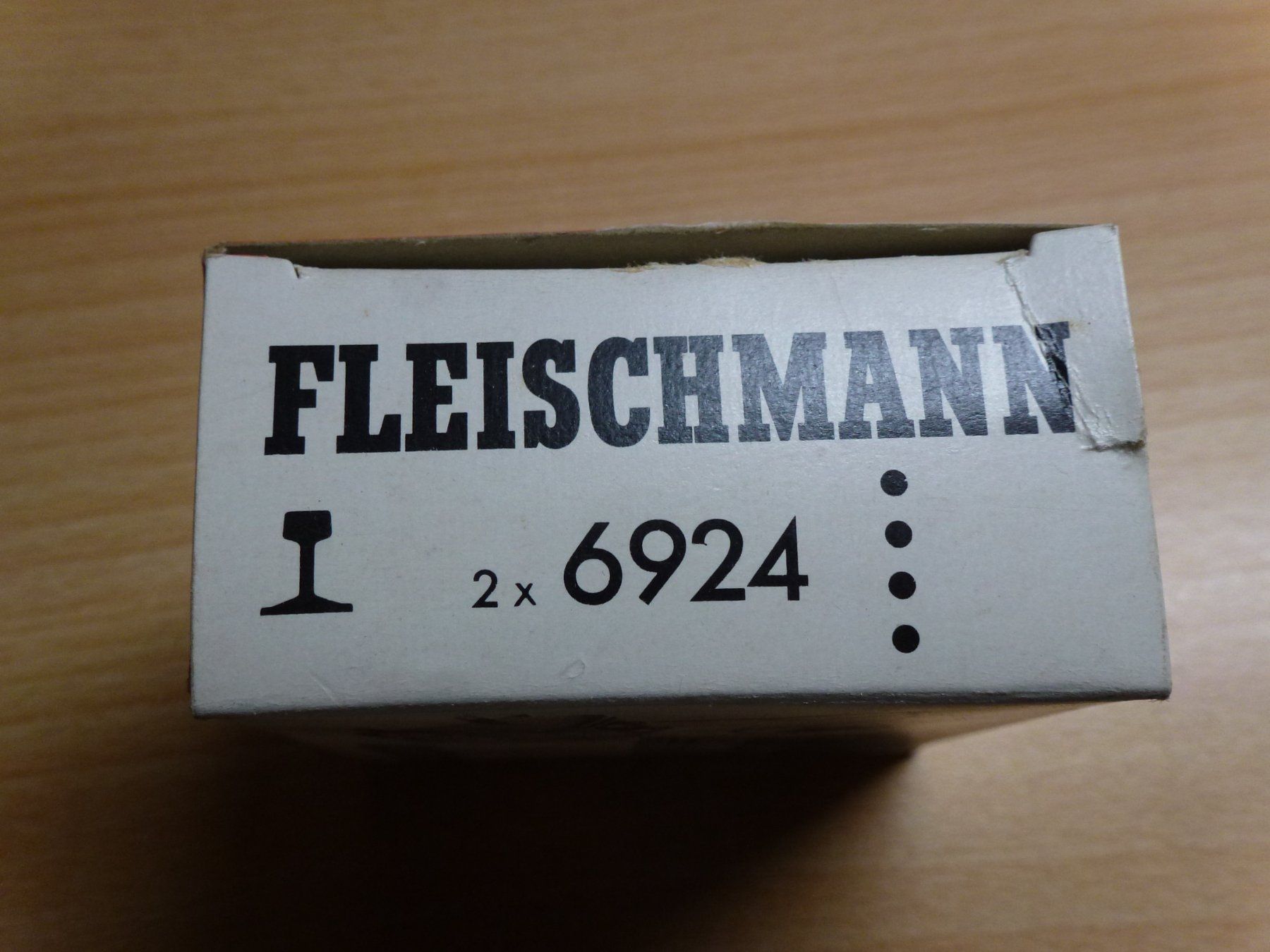 Fleischmann Modellini di ferrovie: Fleischmann 6924 Umpol Schalter 2 Stück – Nuovo (secondo la descrizione) da Hombrechtikon venduto da Se9 6