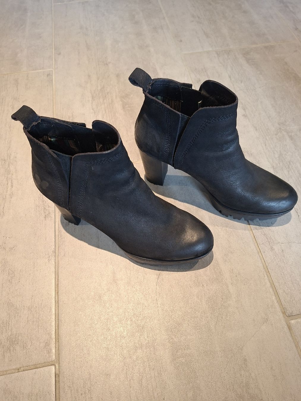 Scarpe da donna: Felmini Stiefelette schwarz Leder – Usato da Hitzkirch venduto da Emanuela.Cucco 1
