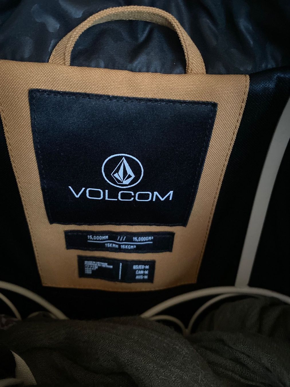 Volcom Giacche: Volcom Snowboard/Skijacke  Grösse M – Usato da Konolfingen venduto da Sheba11 1