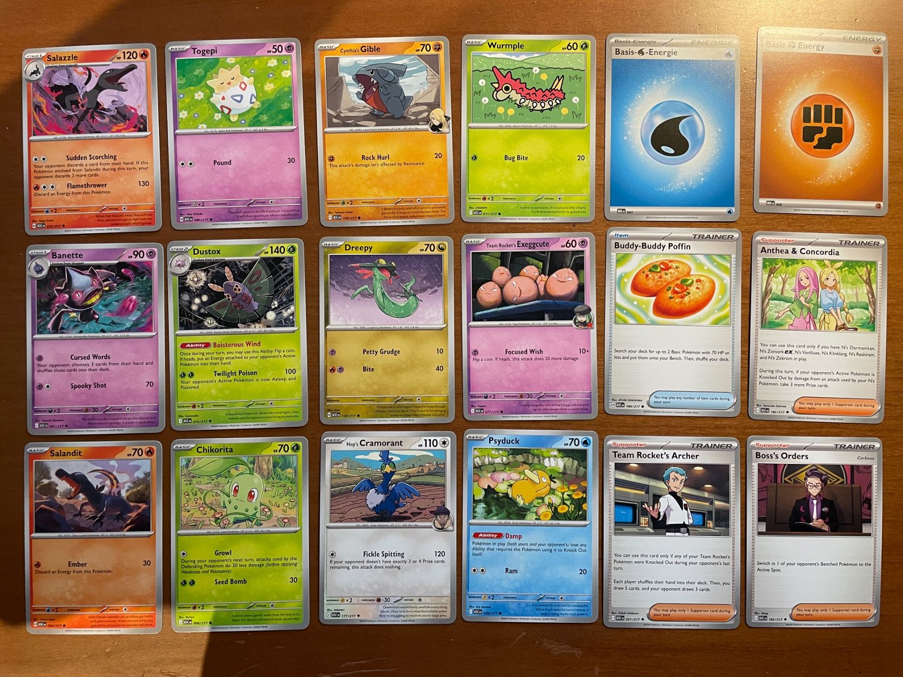 Pokémon Carte collezionabili: Pokemon Karten Set (Versand gratis) – Nuovo (secondo la descrizione) da Chur venduto da Angerson