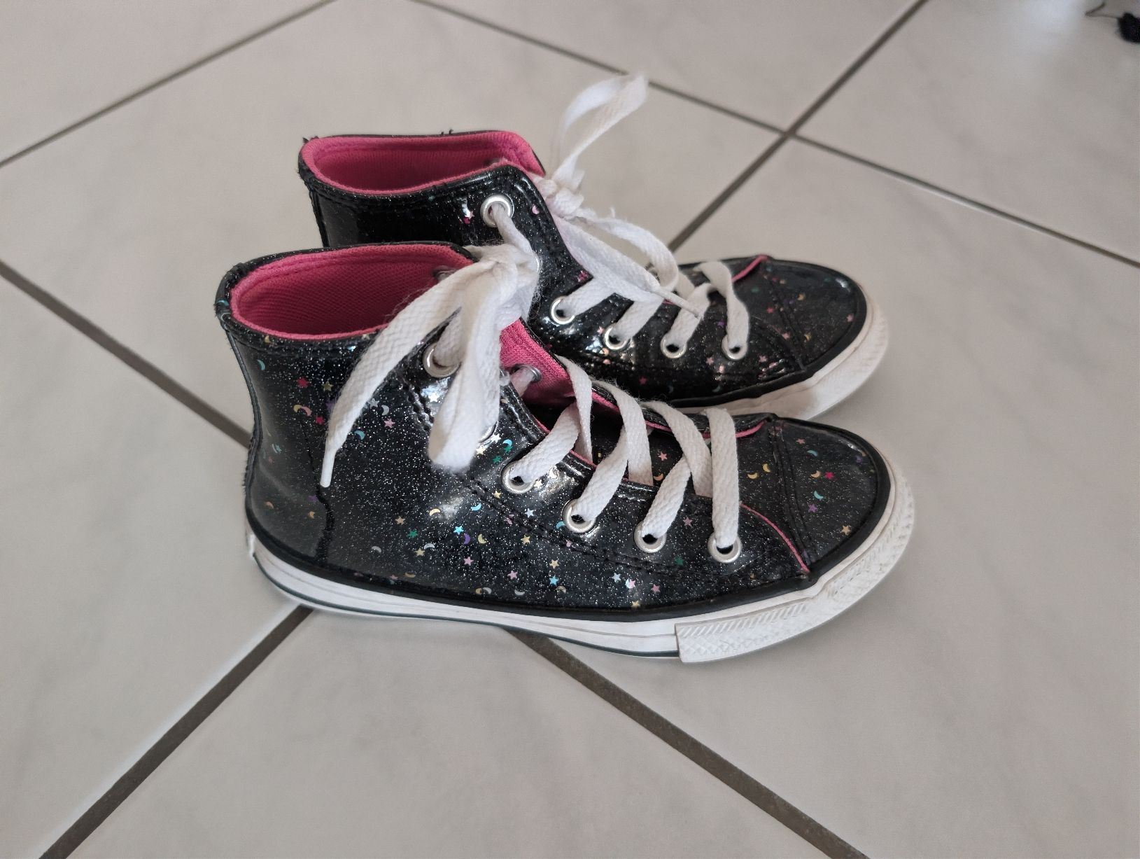 Converse Scarpe per ragazze: Coole Converse Sneaker – Usato da Trimmis venduto da Blueberry123